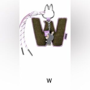 Pop Mart Pin For Love Letter Pendant - W